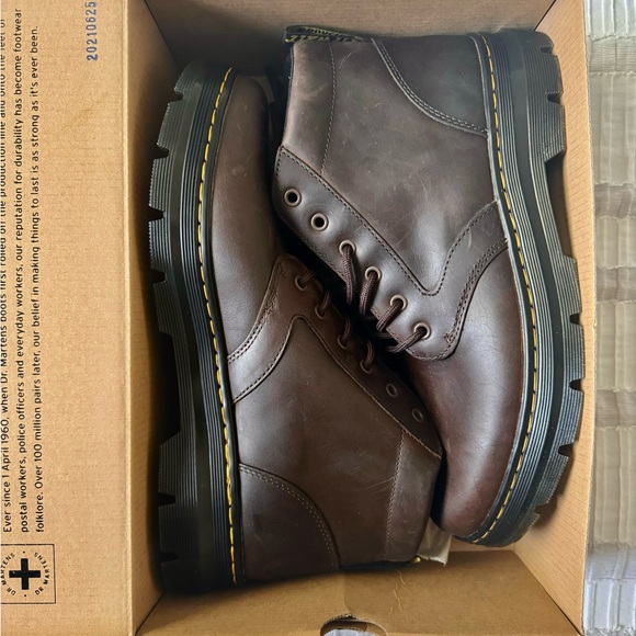 Dr. Martens BONNY LEATHER CASUAL BOOTS - Picture 5 of 6